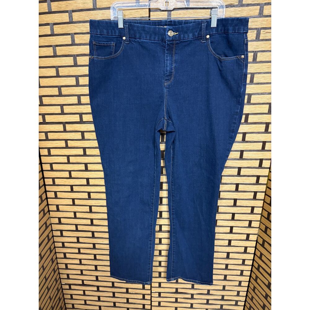 Chico’s So Slimming Girlfriend‎ Straight Leg Jean Size 3S/16
